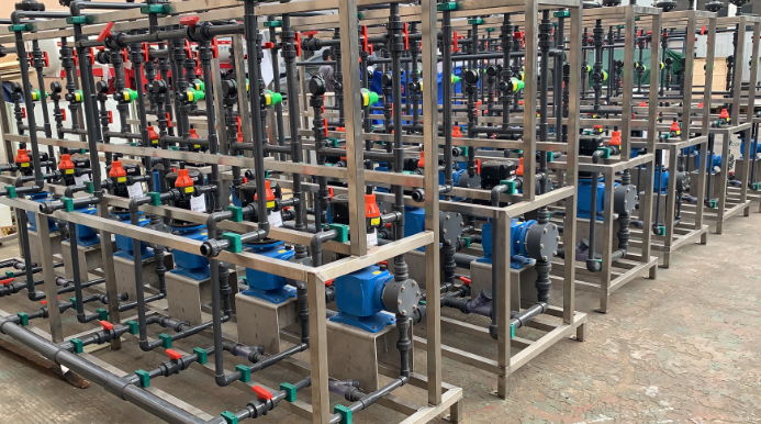 自動(dòng)加藥裝置有什么特點(diǎn)和應(yīng)用?.png 719.2.png