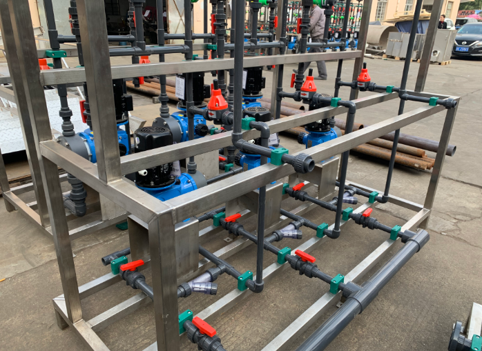 自動(dòng)加藥裝置有什么技術(shù)特點(diǎn)?.png 722.4.png